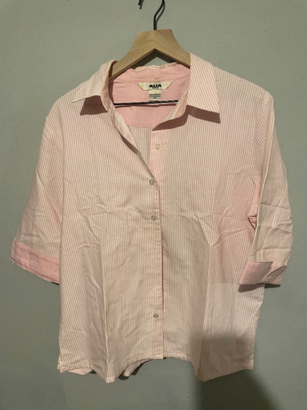 Alia petite women’s 14 petite pink pinstripe, button-down three-quarter sleeve s